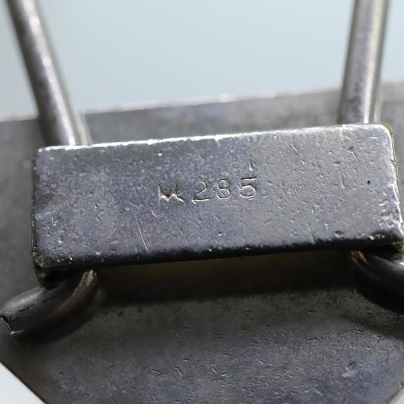 PRADA Triangle Plate Key Ring metal Black Auth am6073 - Picture 8 of 8